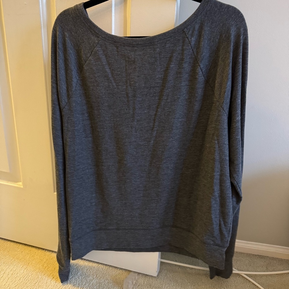 PINK Victoria's Secret Gray Long Sleeve Sweatshirt - Picture 4 of 4